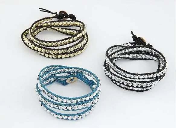 Náramek vícevrstvý pletený s korálky - modrostříbrný