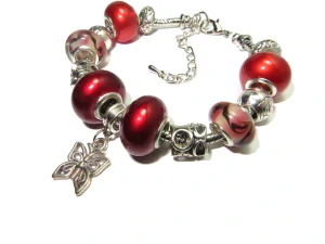 Náramek s korálky a přívěsky BE WINE RED TOPBEADS 19-21 cm