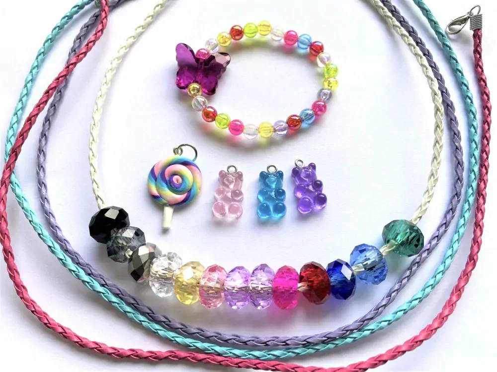 Dárková holčičí kreativní sada šperků TOPBEADS Duha