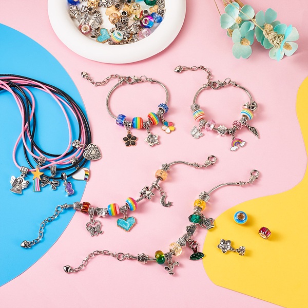Velká kreativní sada na výrobu náramků s korálky a přívěsky TOPBEADS 73ks (DIY)