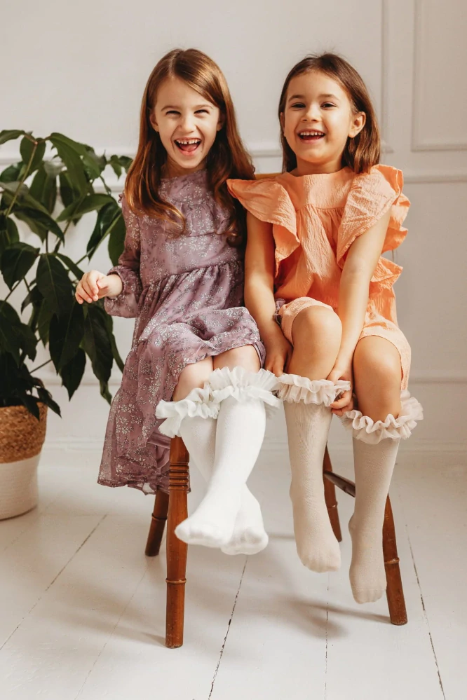 Dětské a dívčí podkolenky s volánky bílé Tutu design - slavnostní a elegantní podkolenky